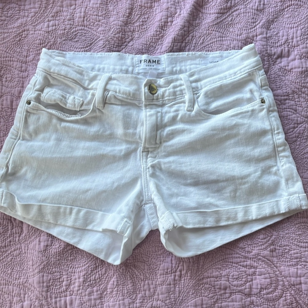 FRAME Le Cutoff white Jean shorts, size 24